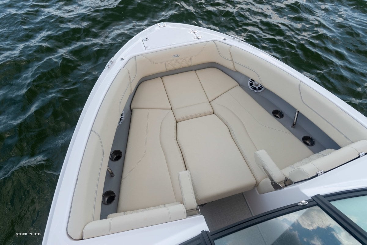 2024 REGAL LX6 BOWRIDER