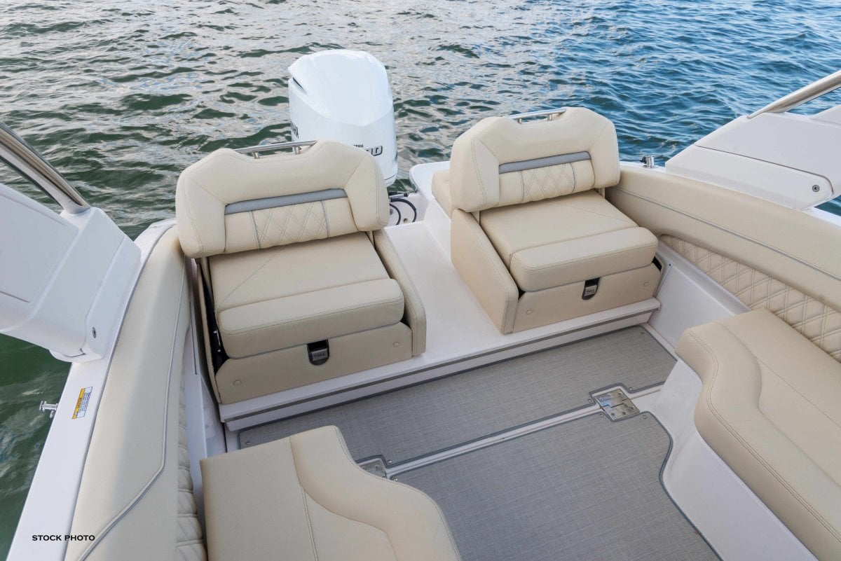 2024 REGAL LX6 BOWRIDER
