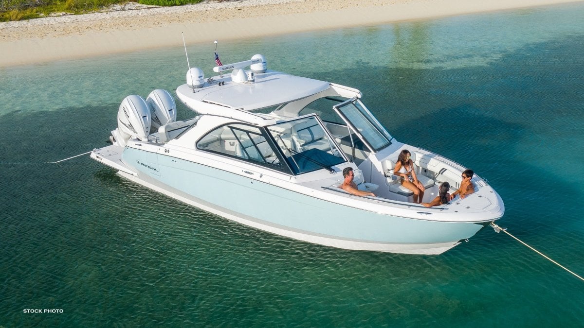 2024 REGAL LX36 BOWRIDER