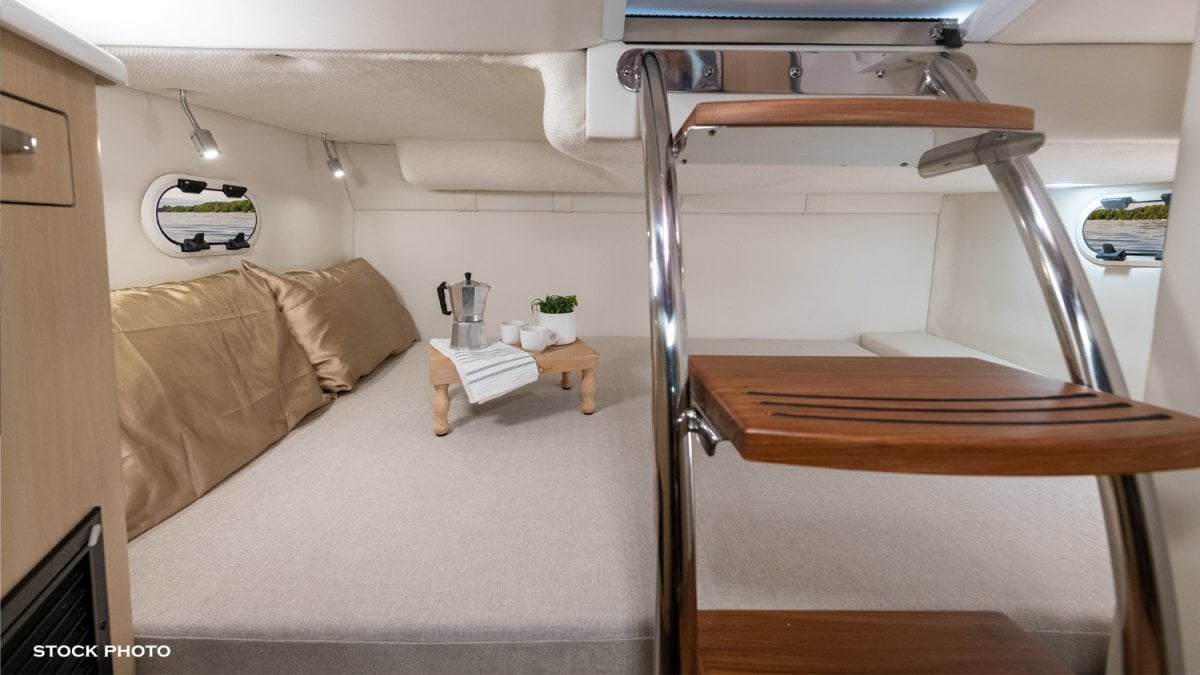 2024 REGAL 26 EXPRESS CRUISER