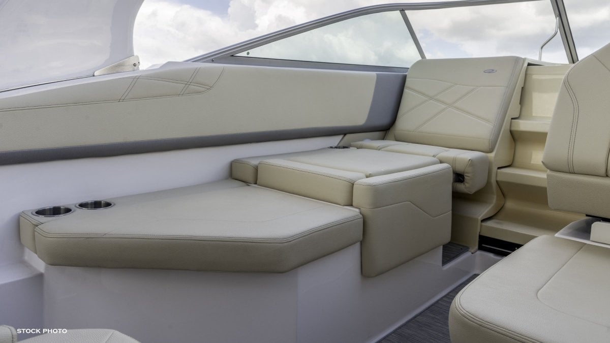 2024 REGAL 26 XO CRUISER