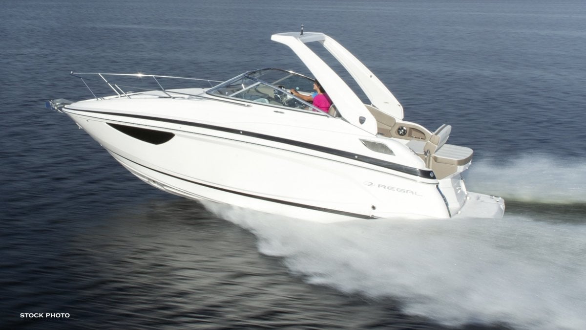 2024 REGAL 28 EXPRESS CRUISER