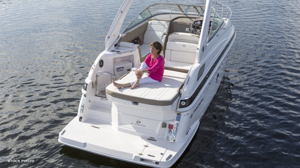 2024 REGAL 28 EXPRESS CRUISER