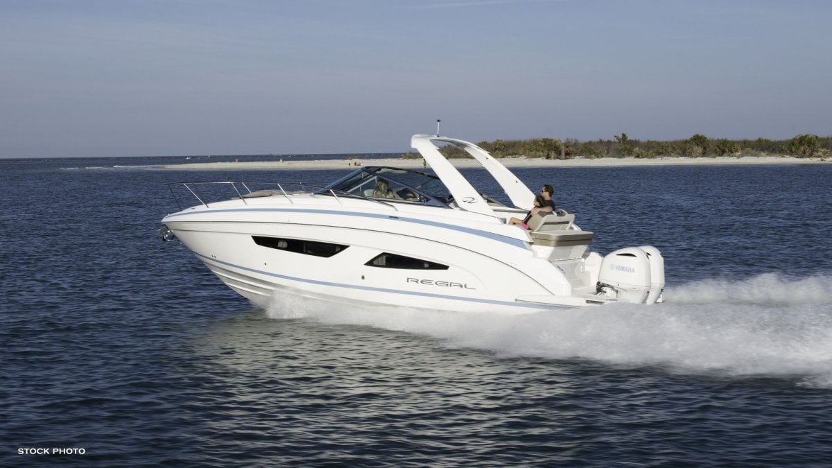2024 REGAL 33 XO CRUISER