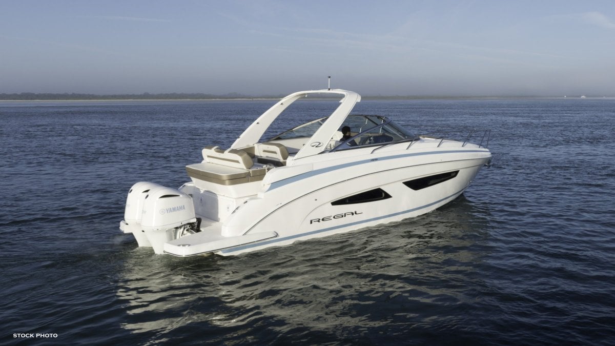 2024 REGAL 33 XO CRUISER