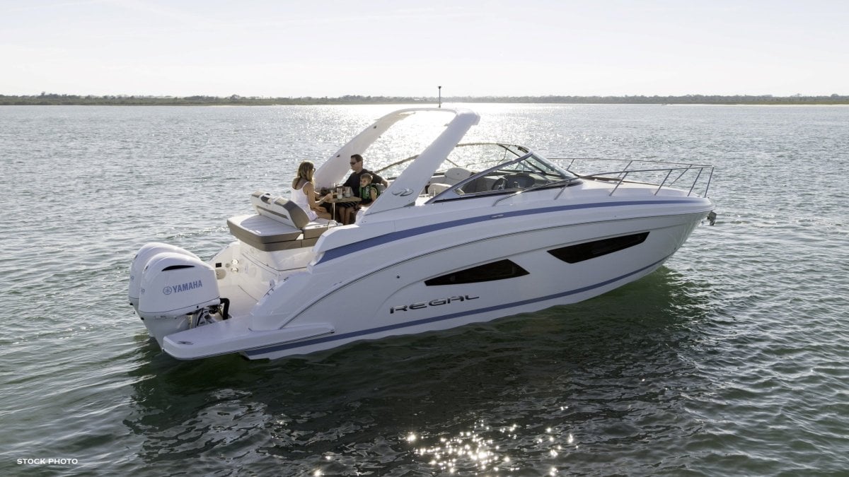 2024 REGAL 33 XO CRUISER