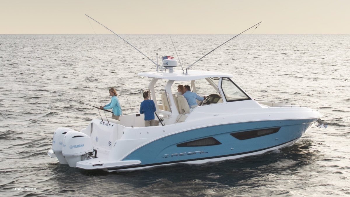 2024 REGAL 33 SAV CRUISER