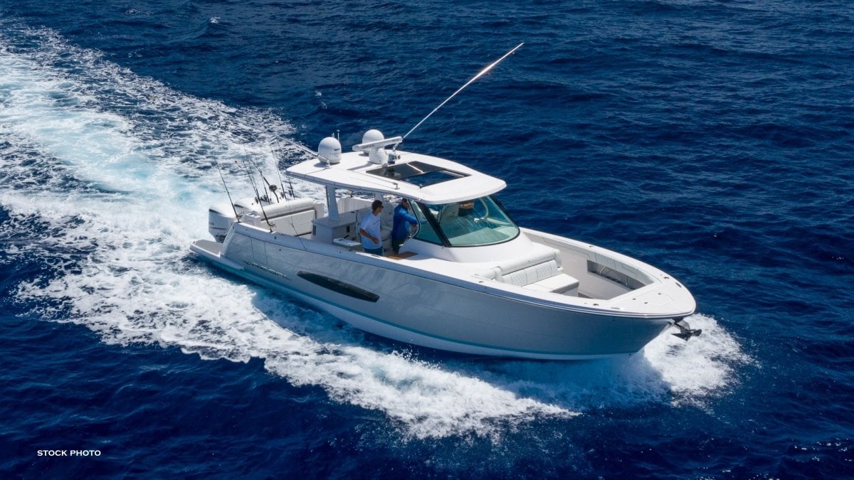 2024 REGAL 38 SAV CRUISER