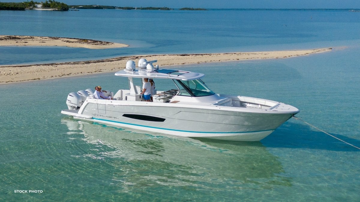 2024 REGAL 38 SAV CRUISER