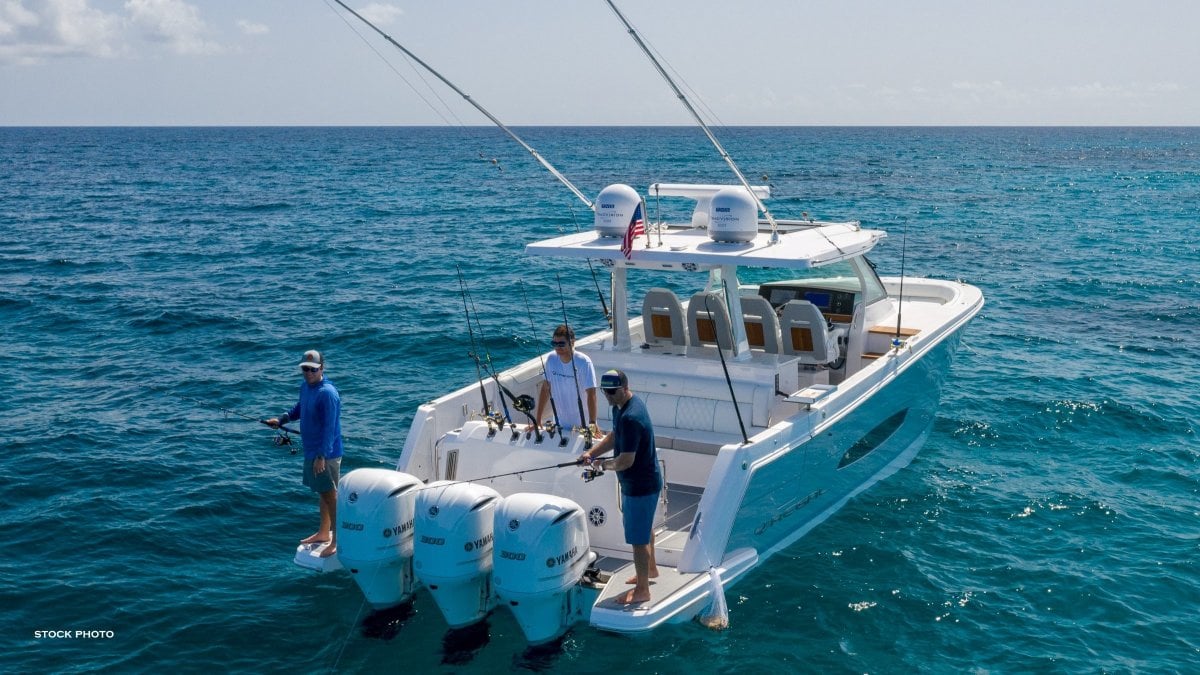 2024 REGAL 38 SAV CRUISER