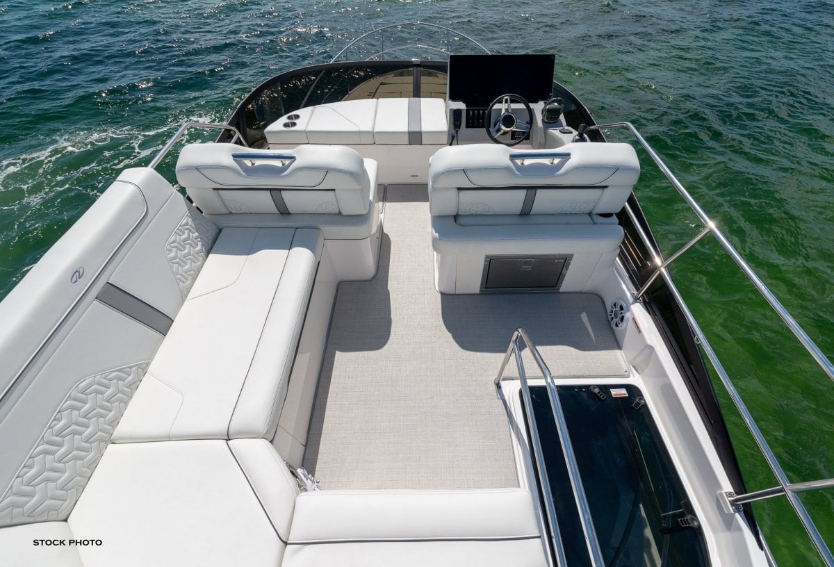 2024 REGAL 38 FLY CRUISER