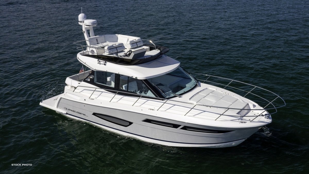 2024 REGAL 38 FLY CRUISER