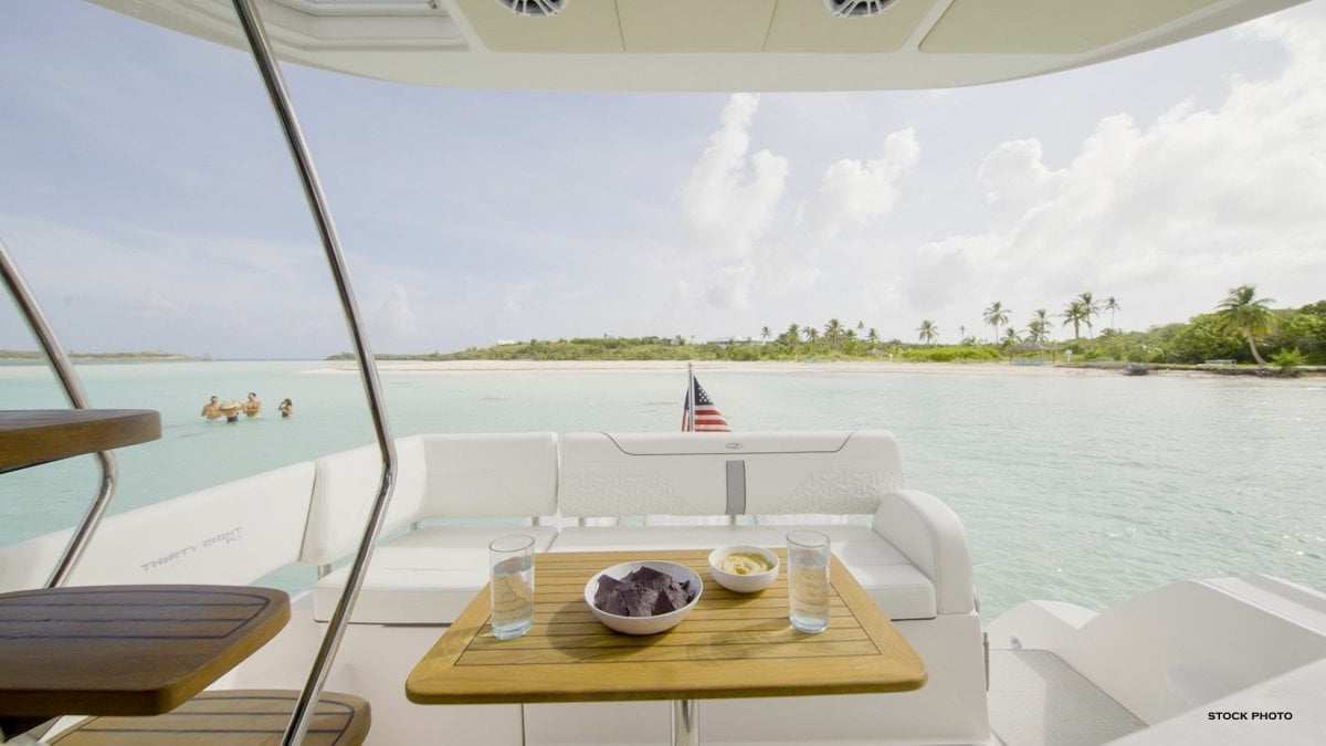 2024 REGAL 38 FXO CRUISER