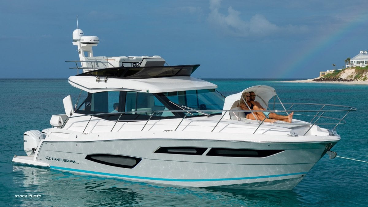 2024 REGAL 38 FXO CRUISER