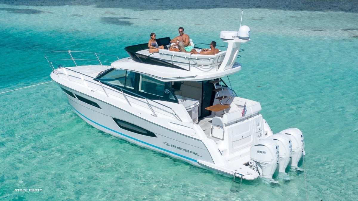 2024 REGAL 38 FXO CRUISER