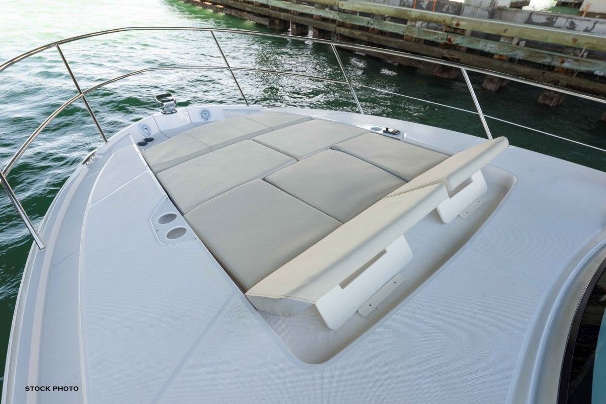 2024 REGAL 38 XO CRUISER