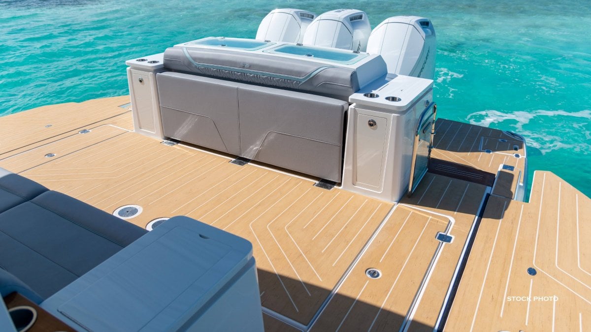 2024 REGAL 50 SAV CRUISER