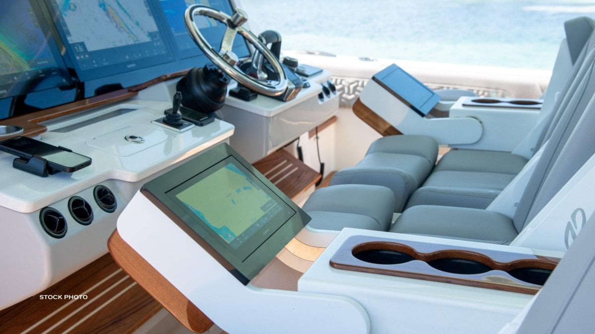 2024 REGAL 50 SAV CRUISER