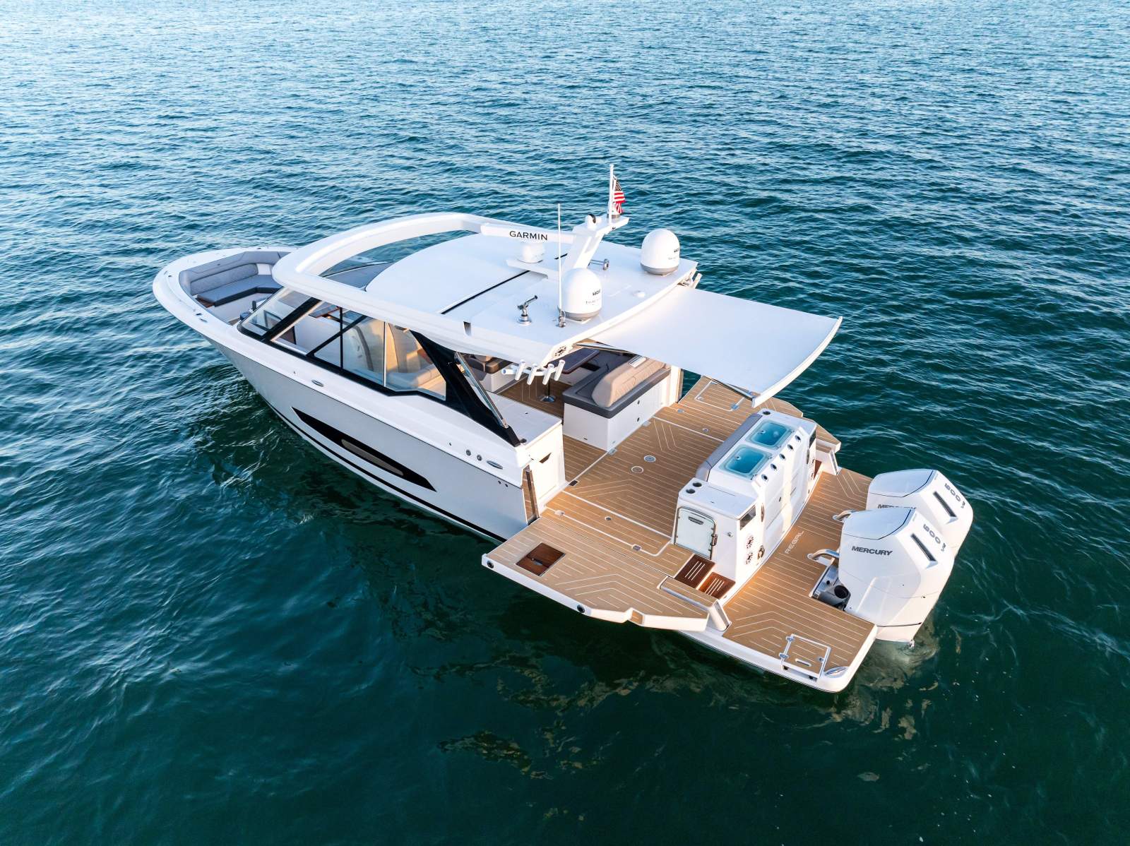 REGAL LX43 - A UNIQUE AND PREMIUM BOATING EXPERIENCE!