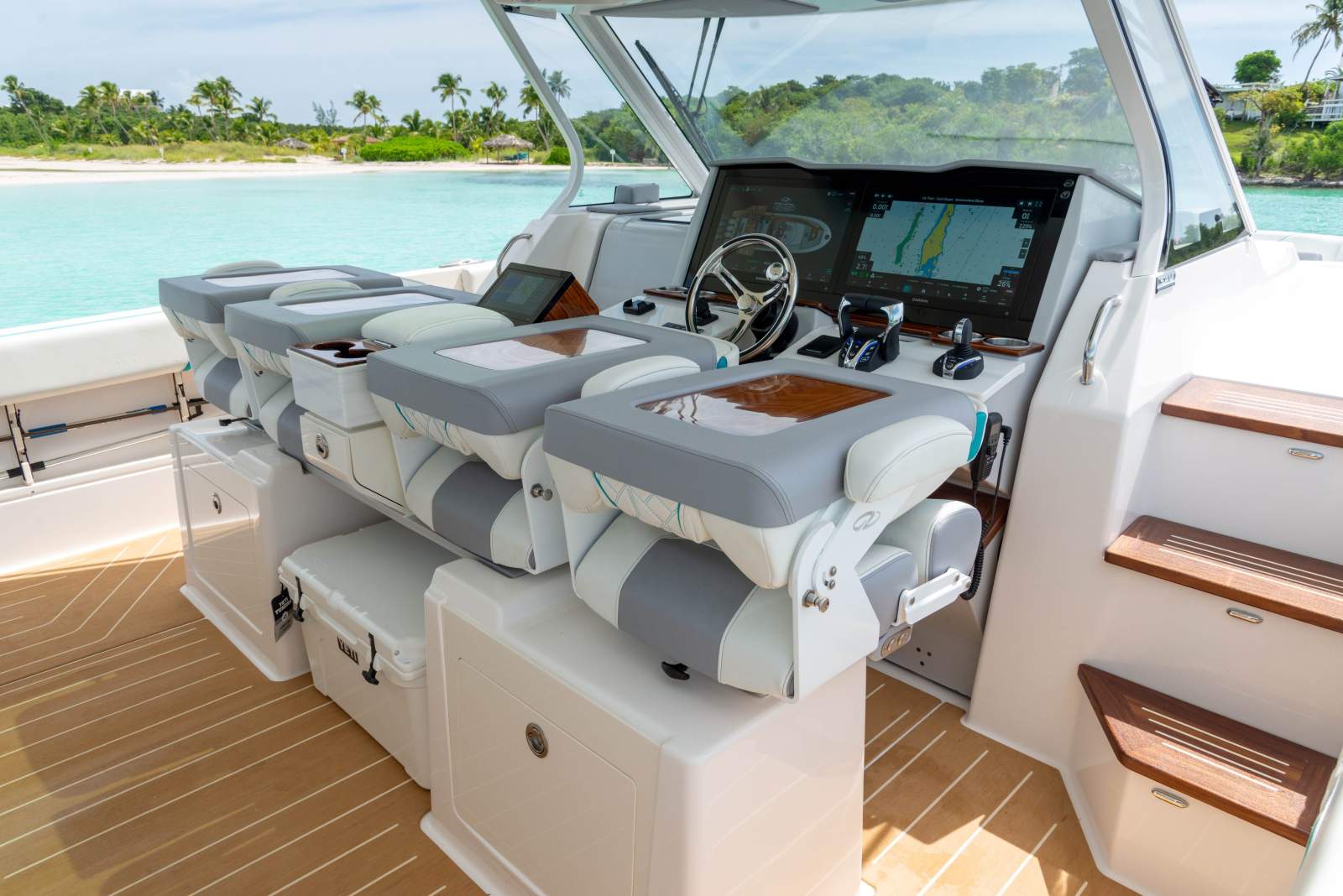 REGAL 43 SAV - LUXURY &AMP; INNOVATION!