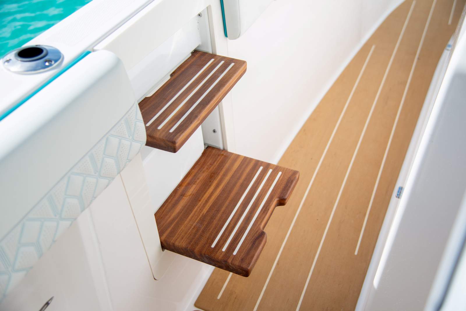 REGAL 43 SAV - LUXURY &AMP; INNOVATION!