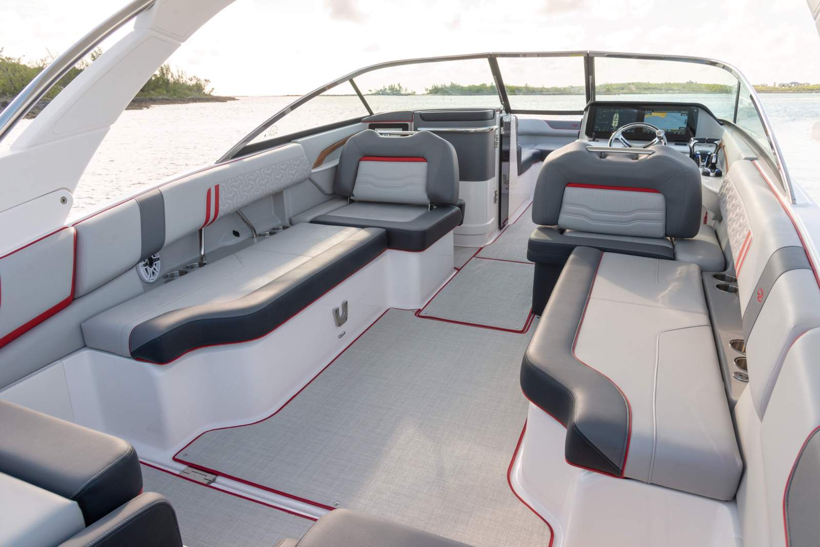 REGAL LX9 - EXCELLENCE, LUXURY AND PERFORMANCE !