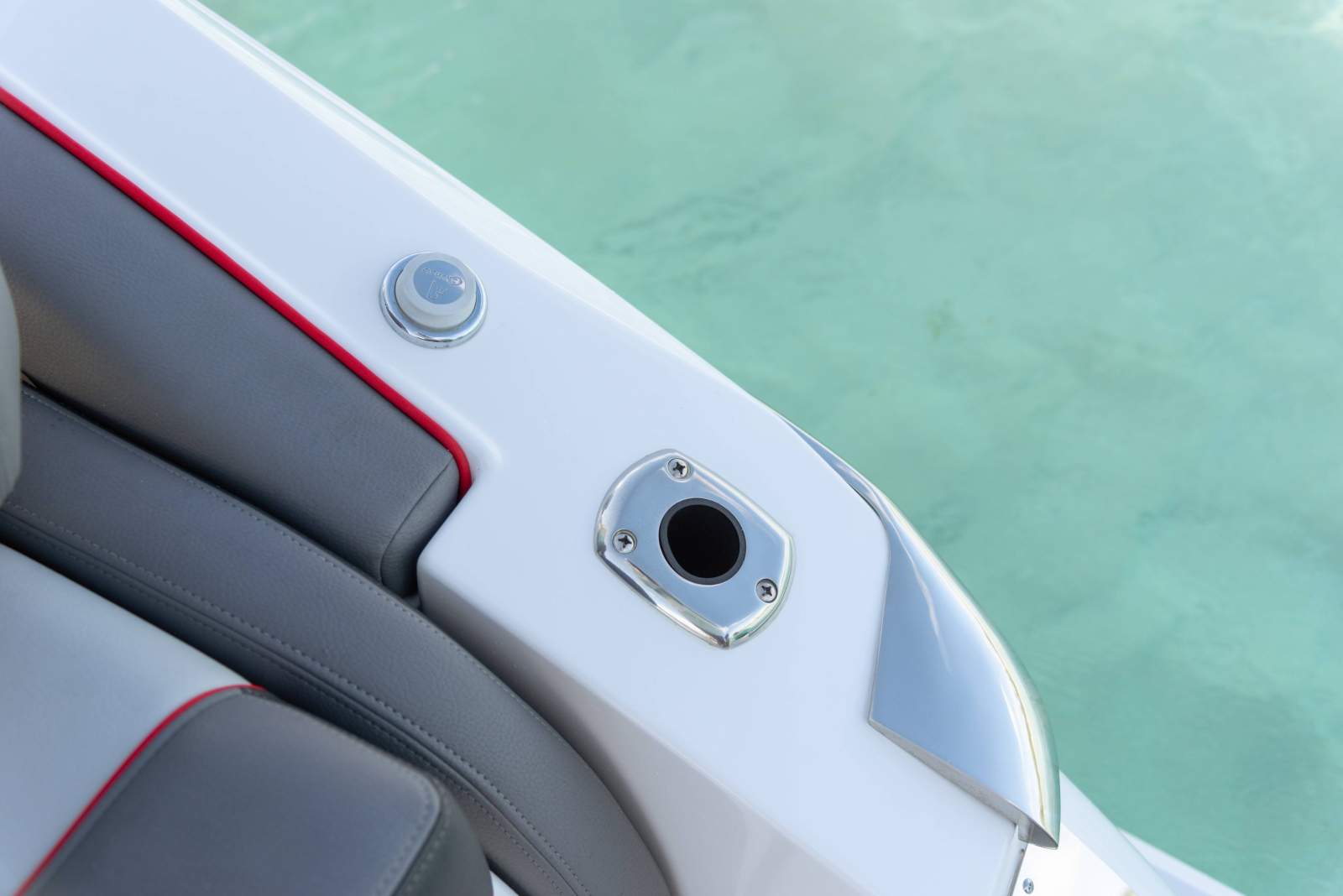 REGAL LX9 - EXCELLENCE, LUXURY AND PERFORMANCE !