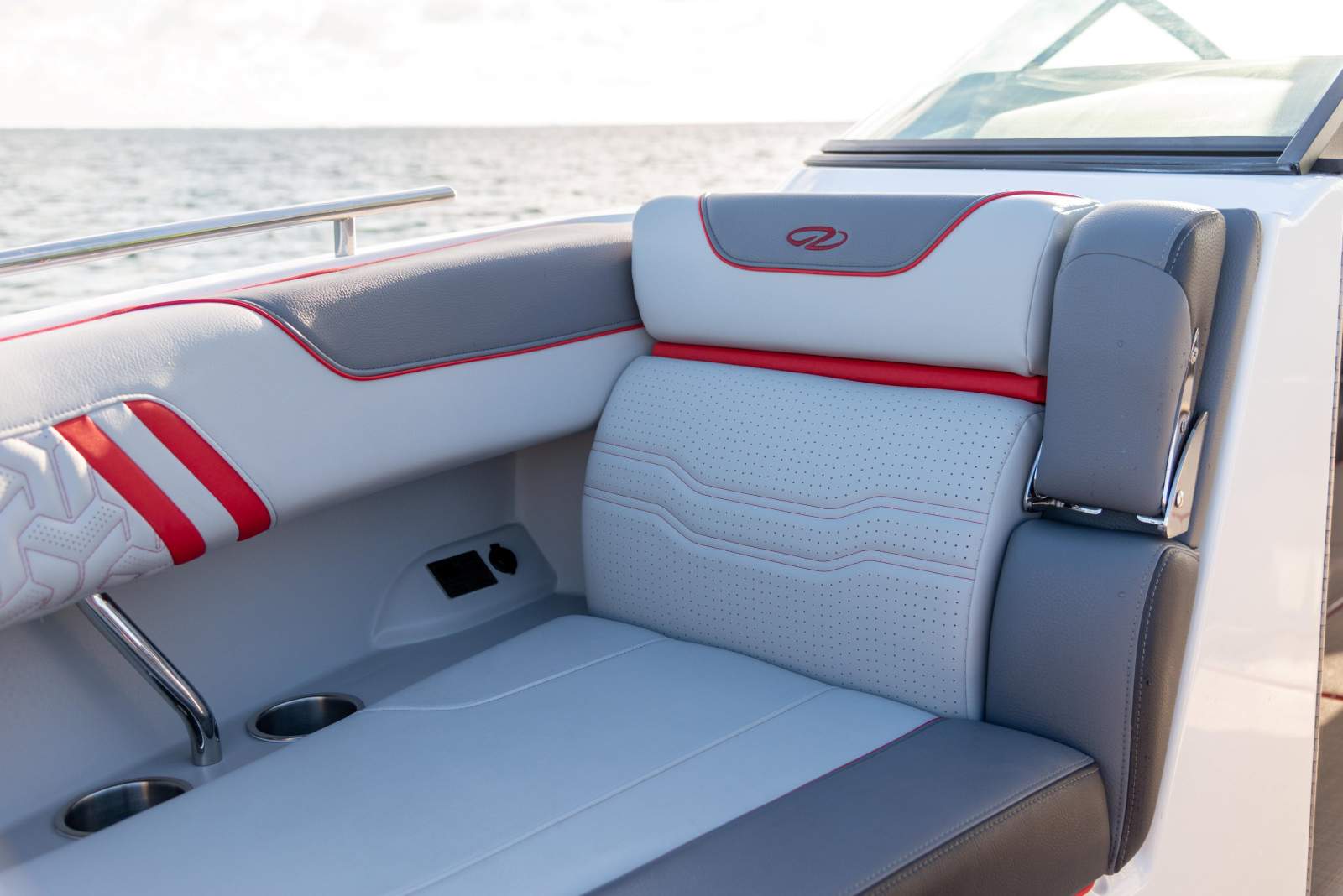 REGAL LX9 - EXCELLENCE, LUXURY AND PERFORMANCE !