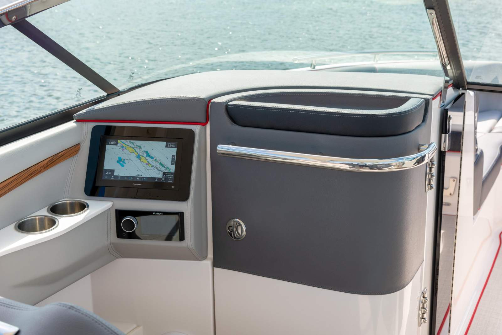 REGAL LX9 - EXCELLENCE, LUXURY AND PERFORMANCE !