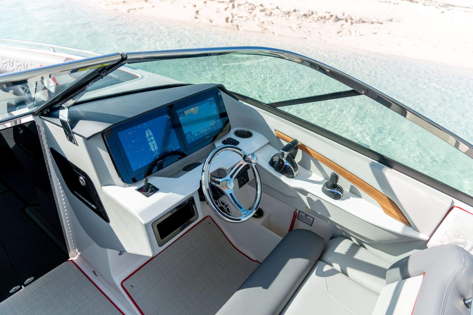 REGAL LX9 - EXCELLENCE, LUXURY AND PERFORMANCE !