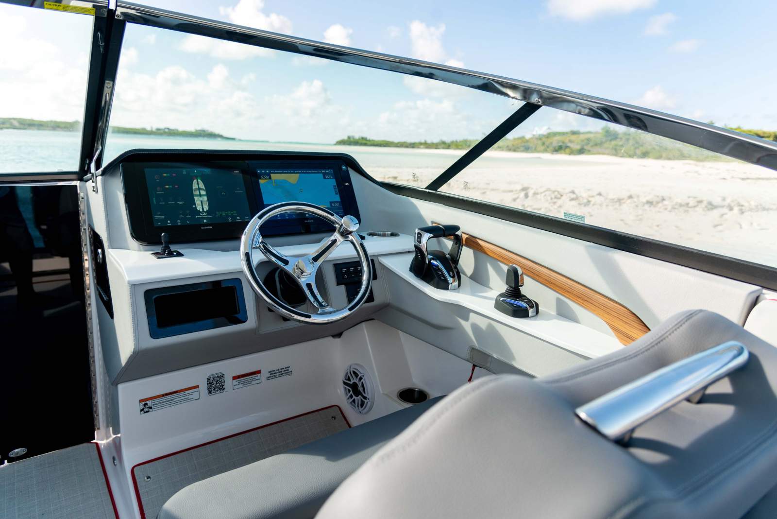 REGAL LX9 - EXCELLENCE, LUXURY AND PERFORMANCE !