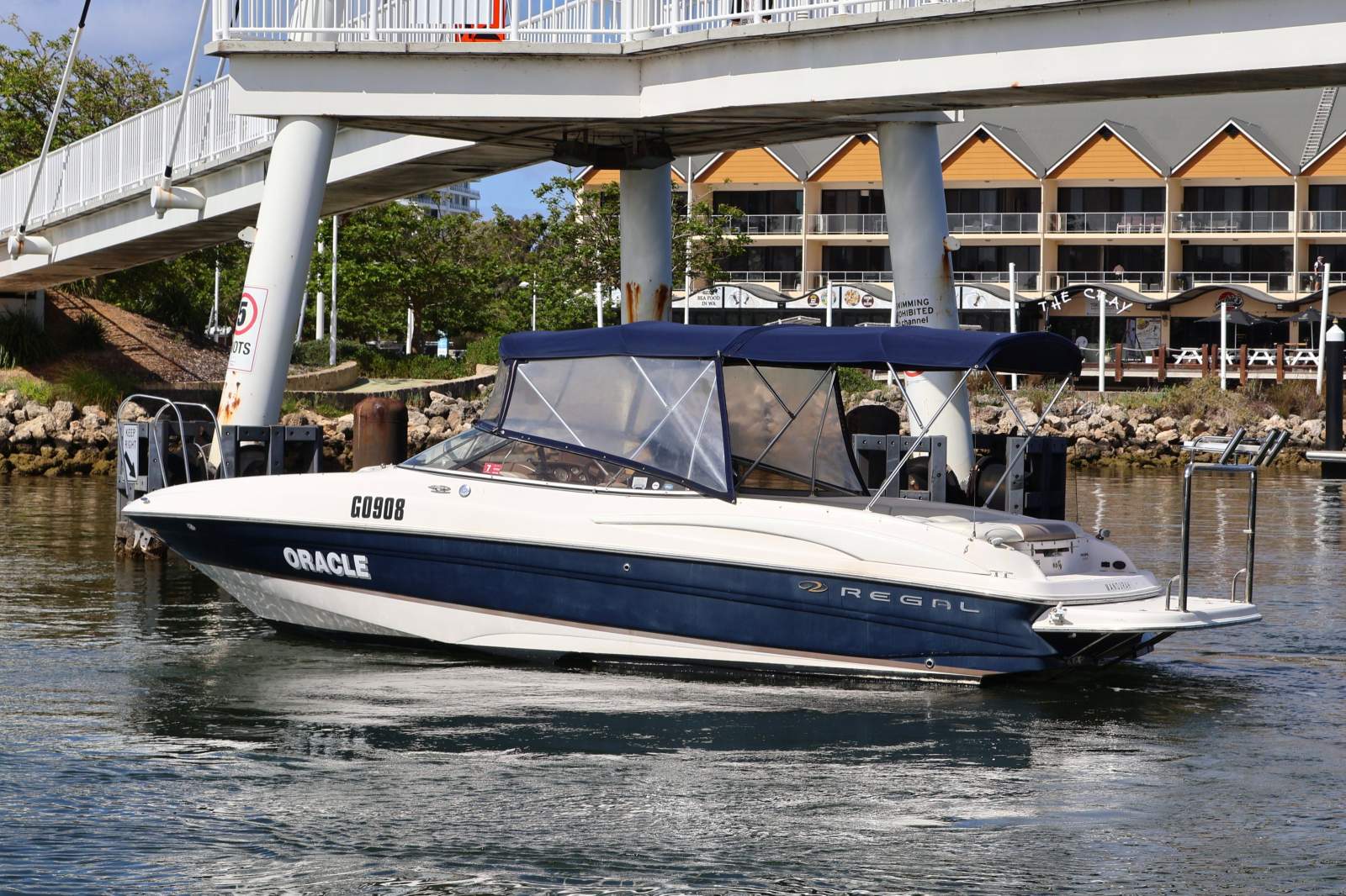 REGAL 2600 BOWRIDER - READY FOR SUMMER FUN!