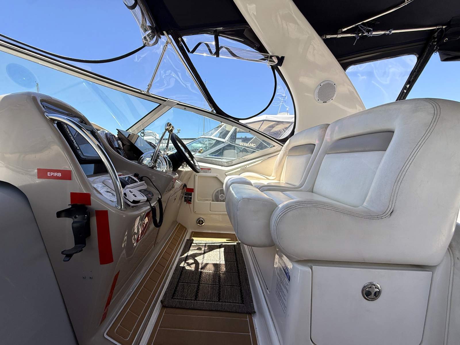 SEA RAY 355 SUNDANCER CRUISER