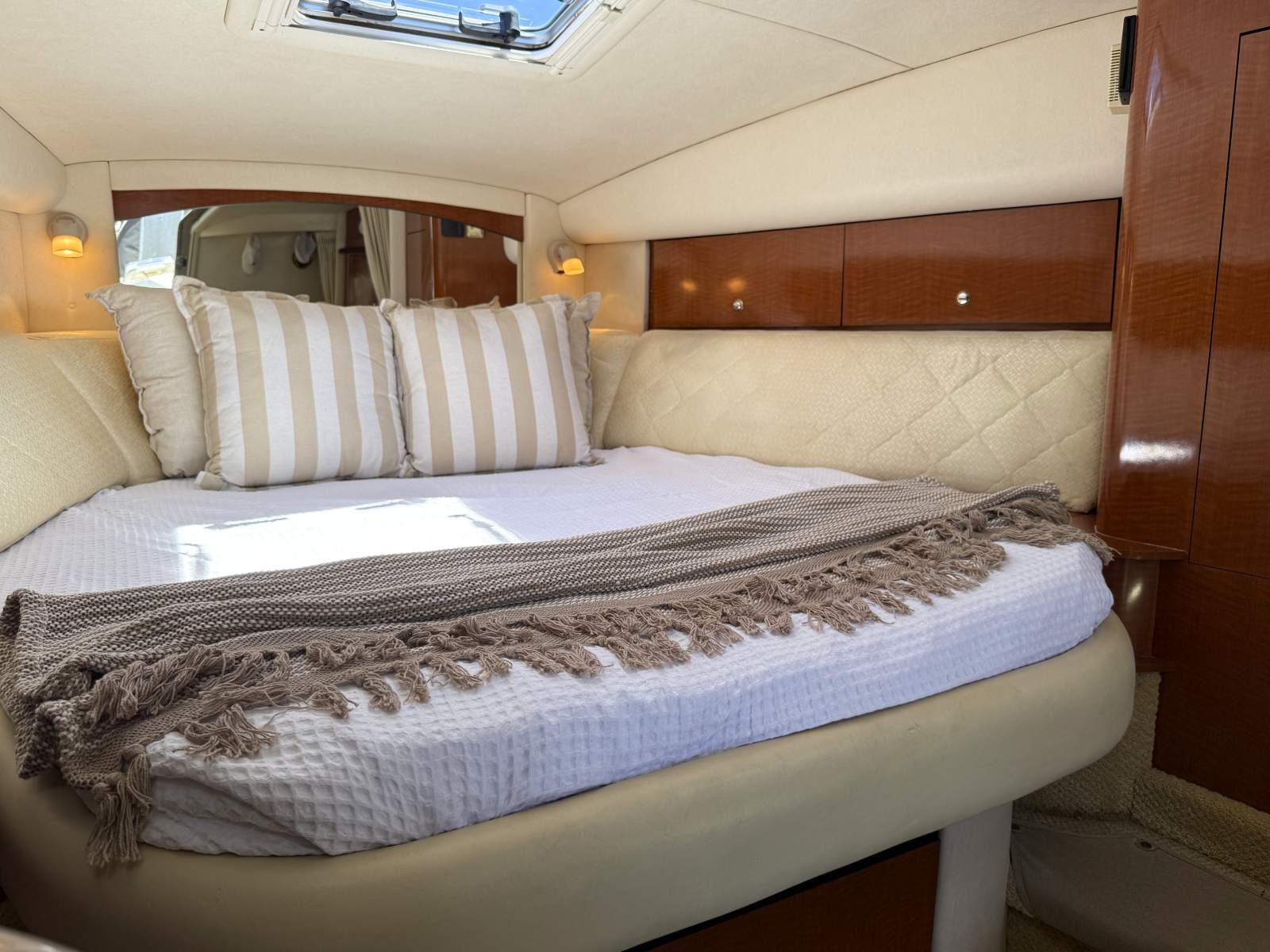 SEA RAY 355 SUNDANCER CRUISER