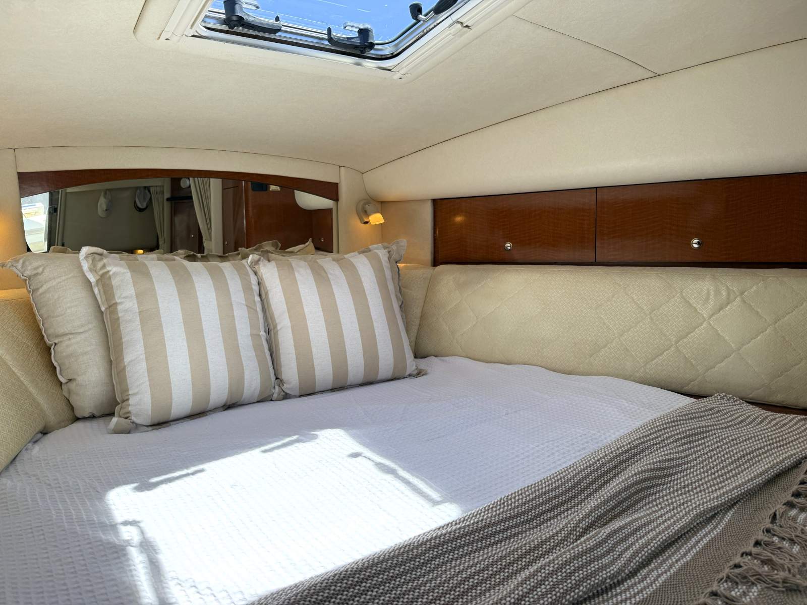 SEA RAY 355 SUNDANCER CRUISER