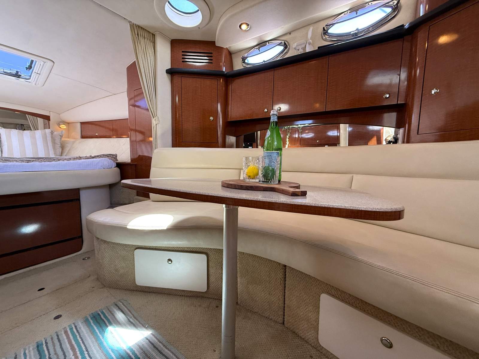 SEA RAY 355 SUNDANCER CRUISER