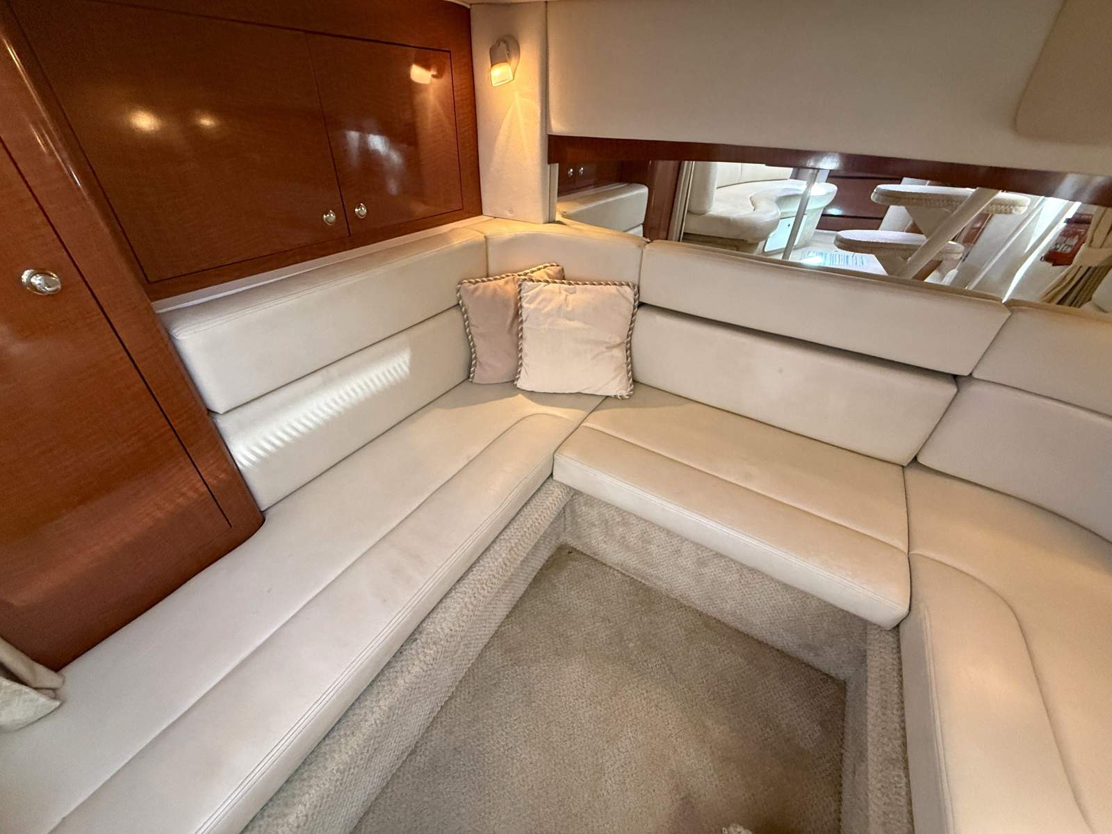 SEA RAY 355 SUNDANCER CRUISER