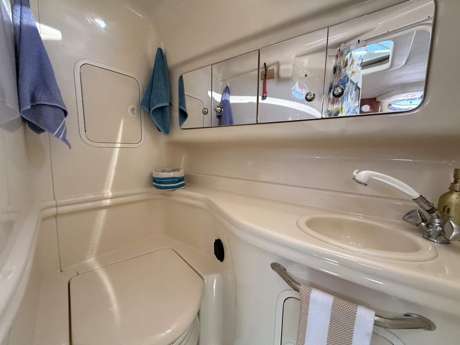 SEA RAY 355 SUNDANCER CRUISER