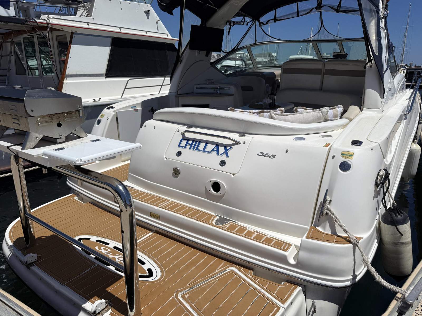 SEA RAY 355 SUNDANCER CRUISER