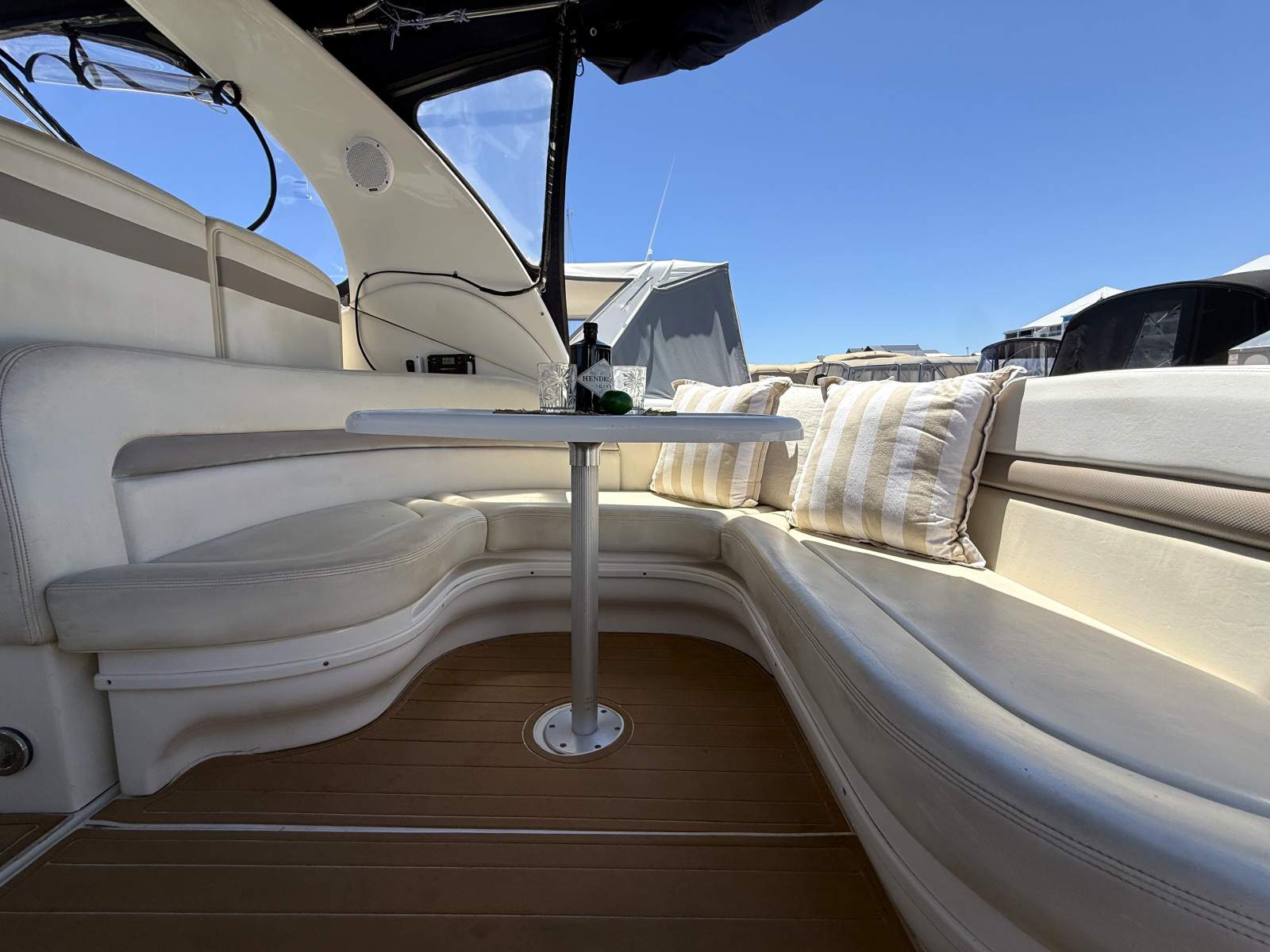 SEA RAY 355 SUNDANCER CRUISER