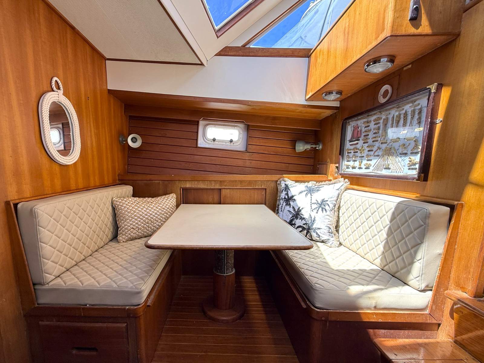 1986 ISLAND GYPSY 44 CRUISER