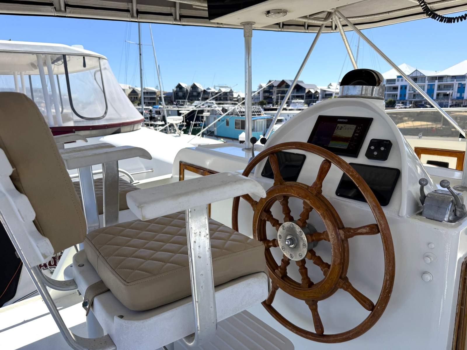 1986 ISLAND GYPSY 44 CRUISER