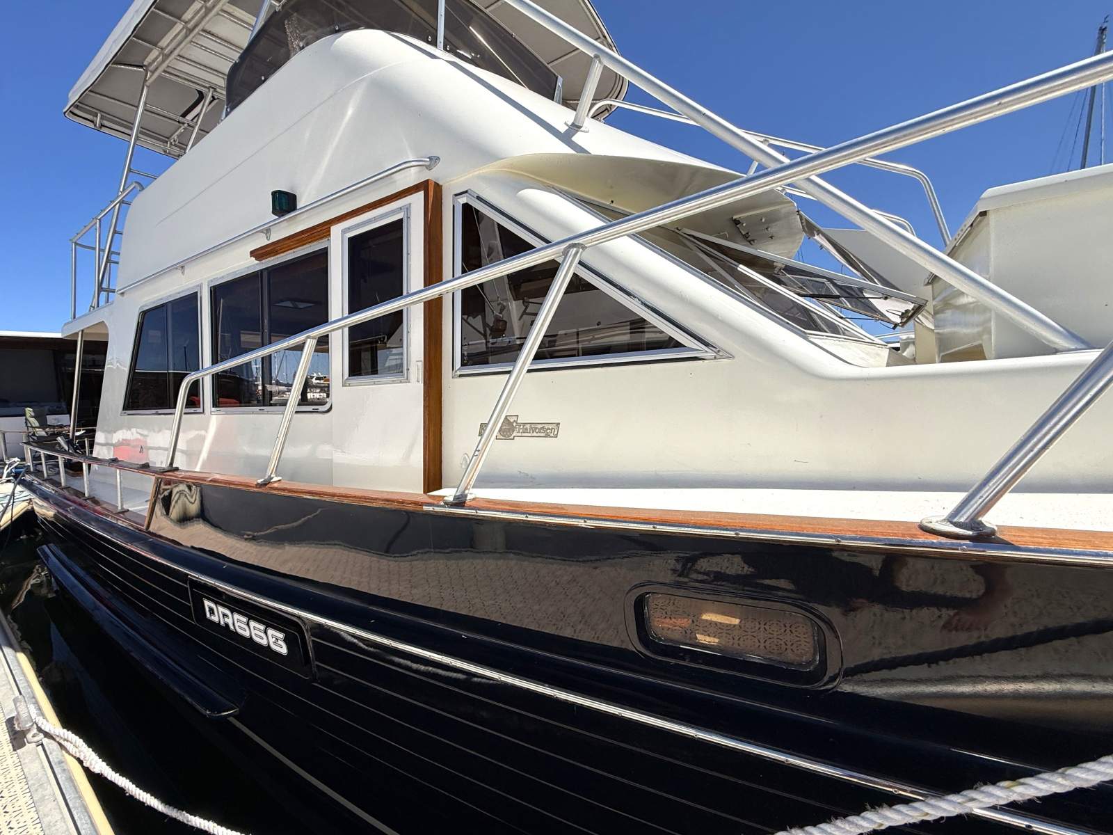 1986 ISLAND GYPSY 44 CRUISER