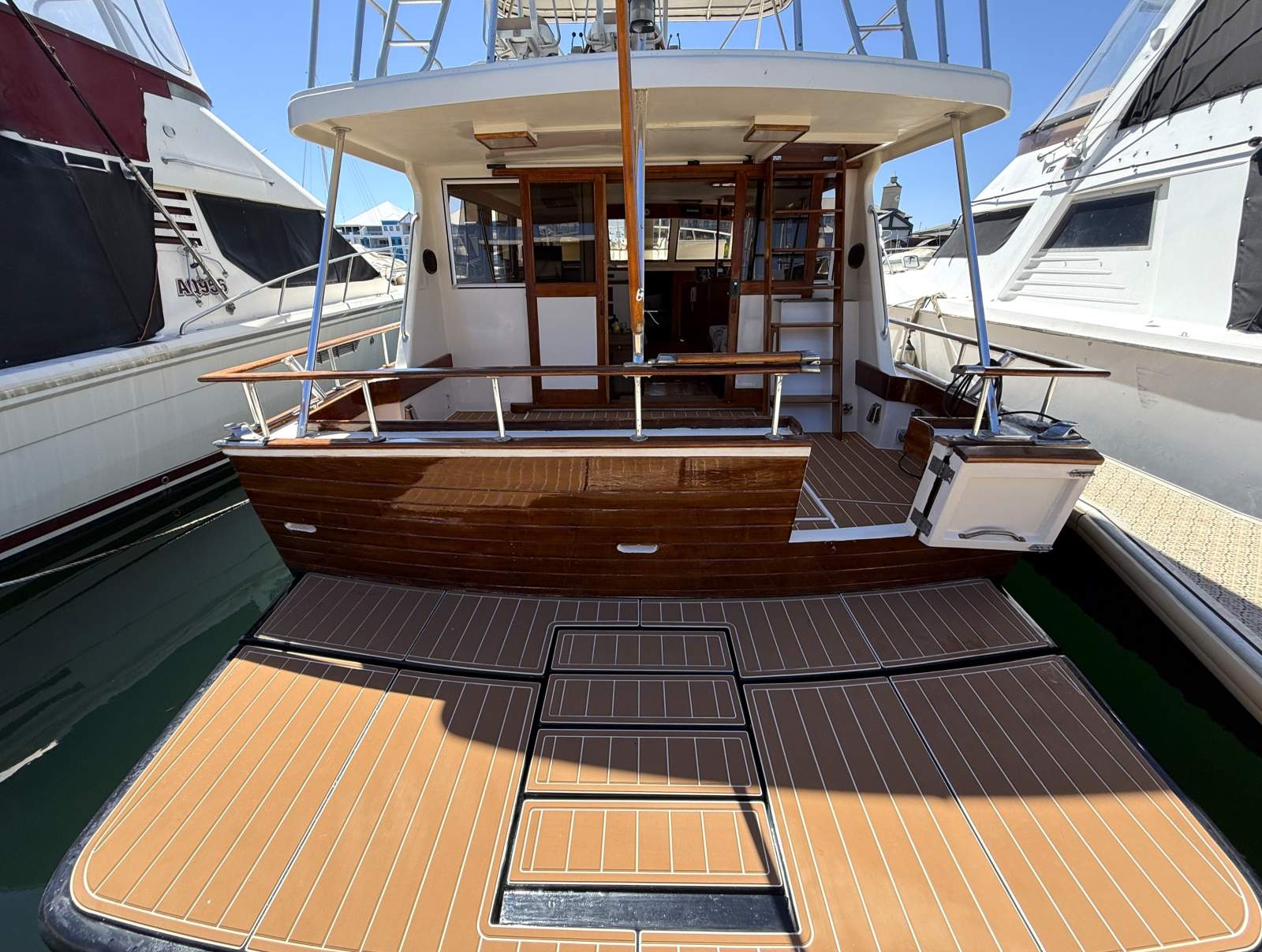 1986 ISLAND GYPSY 44 CRUISER