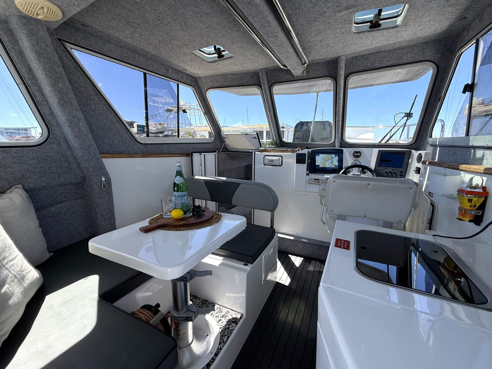 2007 LEISURECAT 9000 KINGFISHER SPORT FISHER