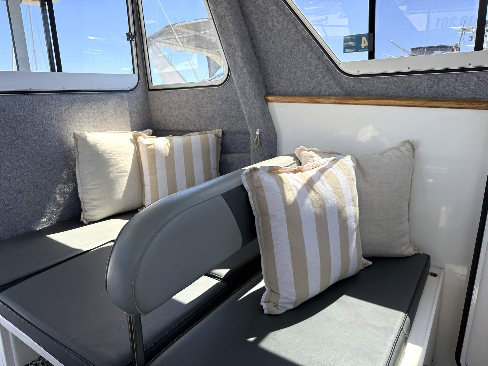 2007 LEISURECAT 9000 KINGFISHER SPORT FISHER