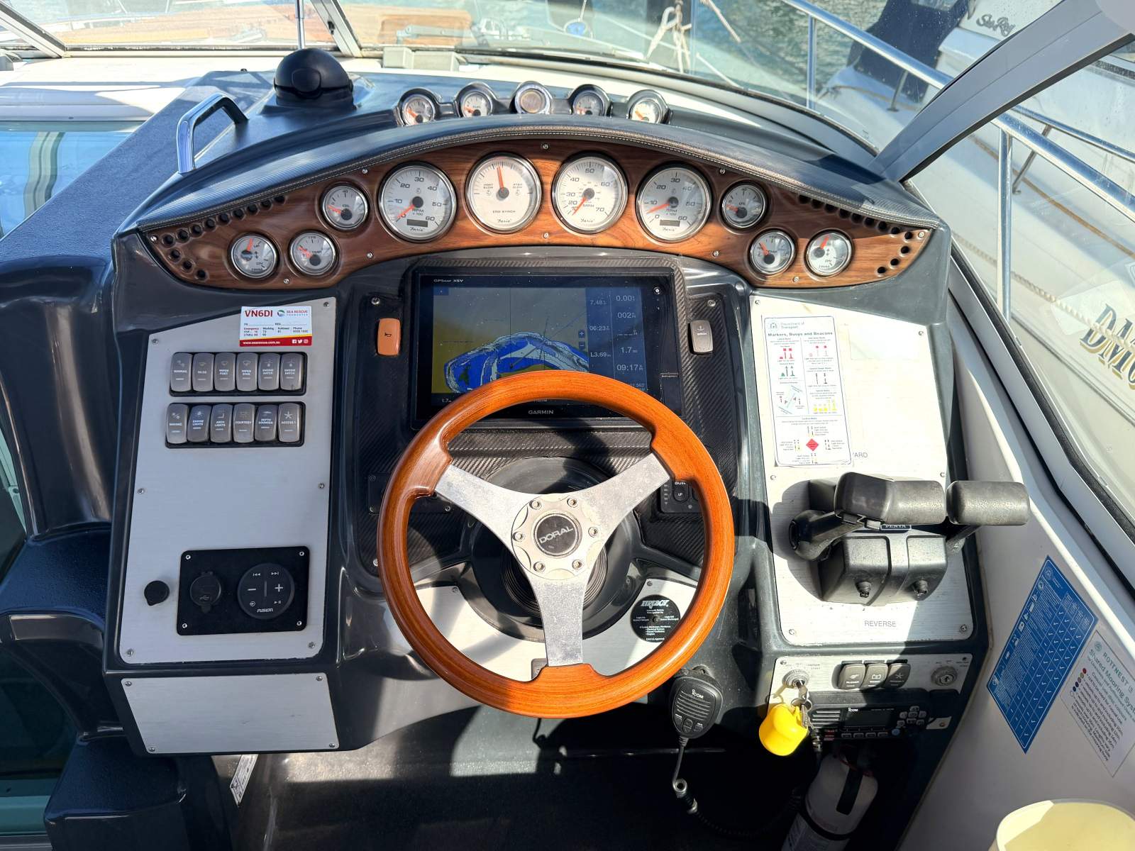 DORAL 270 RUNABOUT