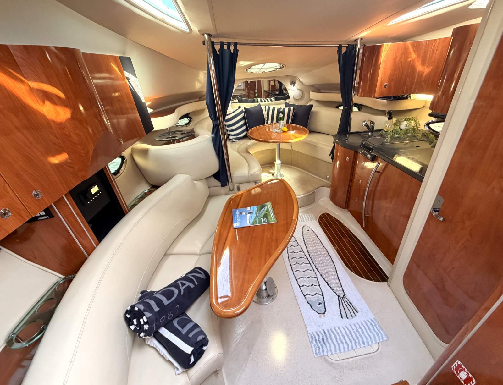 DORAL 270 RUNABOUT