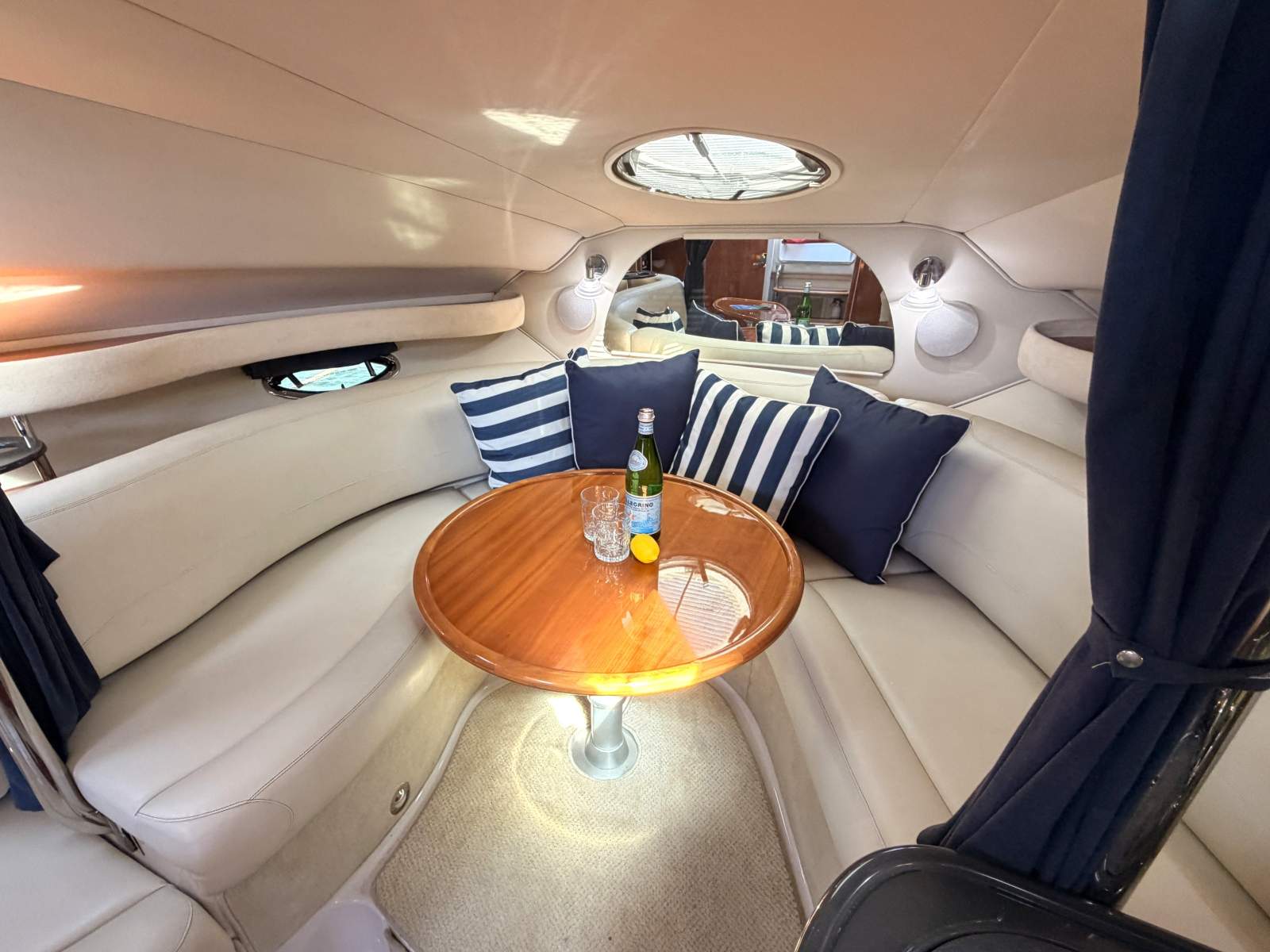 DORAL 270 RUNABOUT