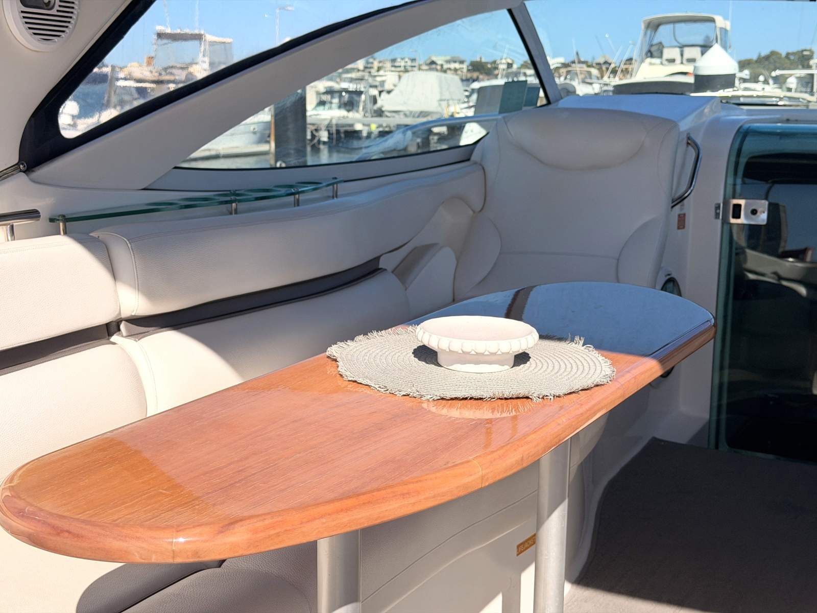 DORAL 270 RUNABOUT